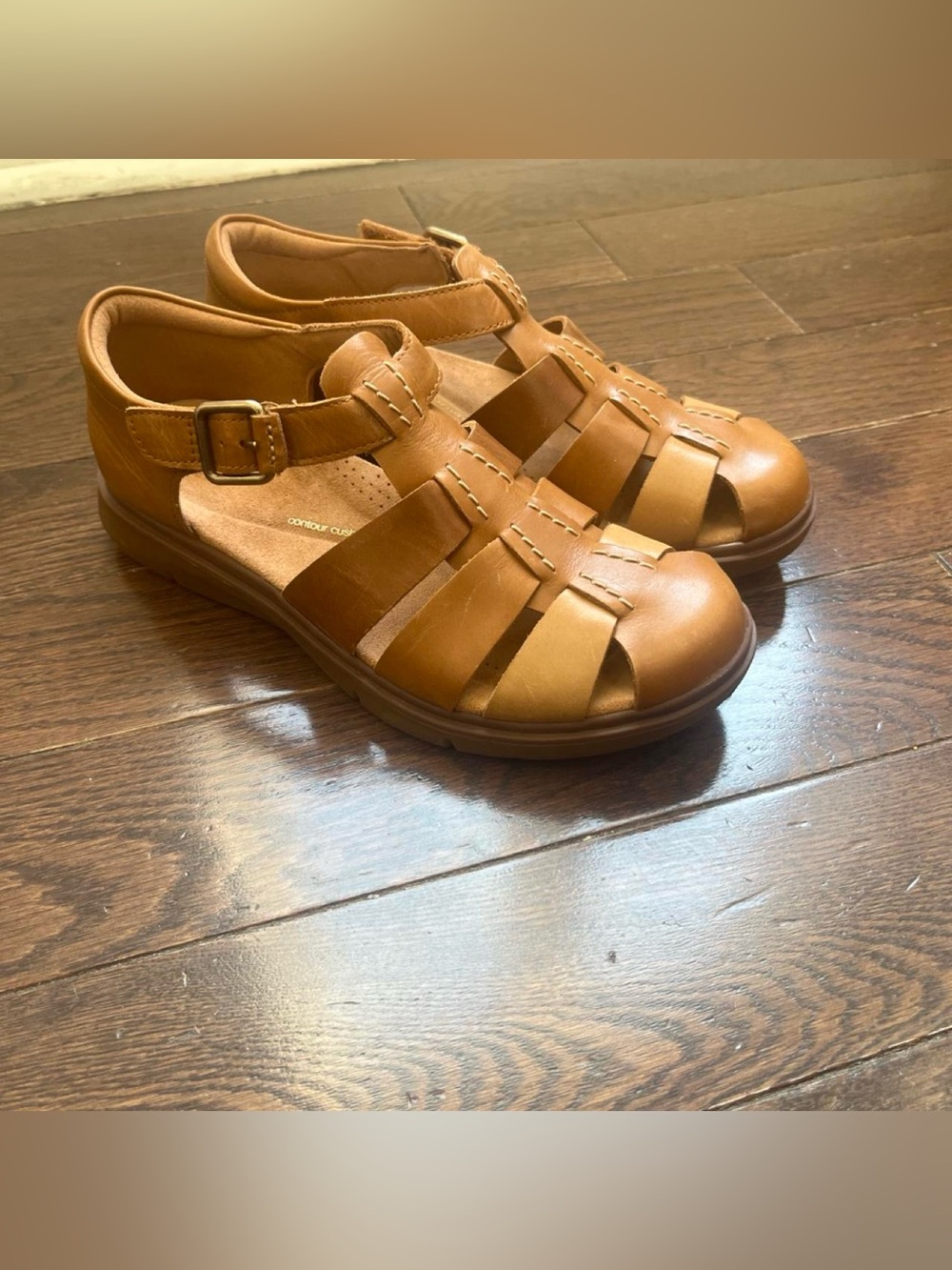 Closed-Toe Fisherman Sandals in Tan